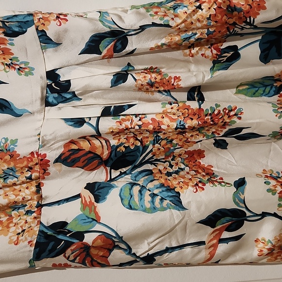 Silk floral dress - Picture 12 of 13